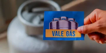 Auxílio gás atualizado: descubra como garantir o melhor preço Entenda-as-novas-regras-do-programa-que-substituiu-o-antigo-auxilio-gas-e-quem-tem-prioridade-no-beneficio